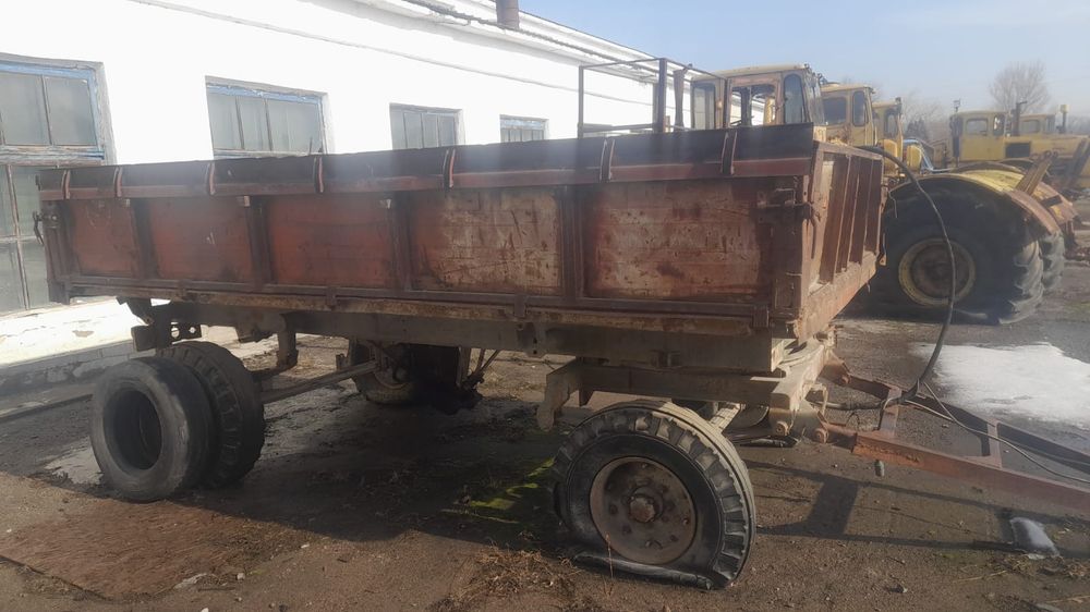 Прицеп самосвал.