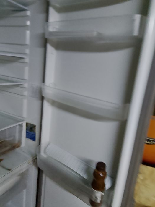 Продам холодильник