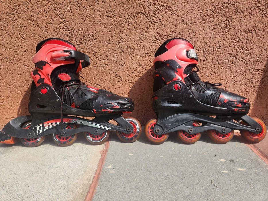 Role reglabile (mărimi 39–43), cu roată luminoasă