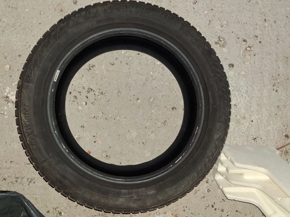 Vand anvelope 225/55/R18 dot 2025folosite iarna trecuta f putin..