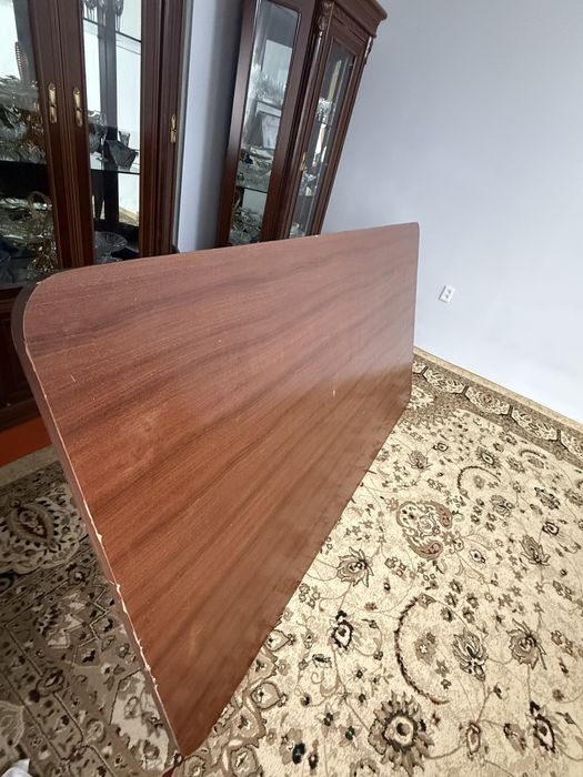 Стол стуля сатылады