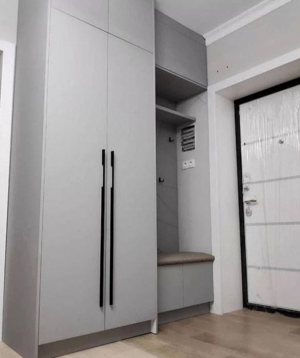 Кухни, шкафы-купе и другая мебель на заказ. От замера до установки!

С