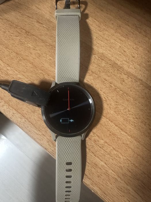 Наручные смарт часы Garmin