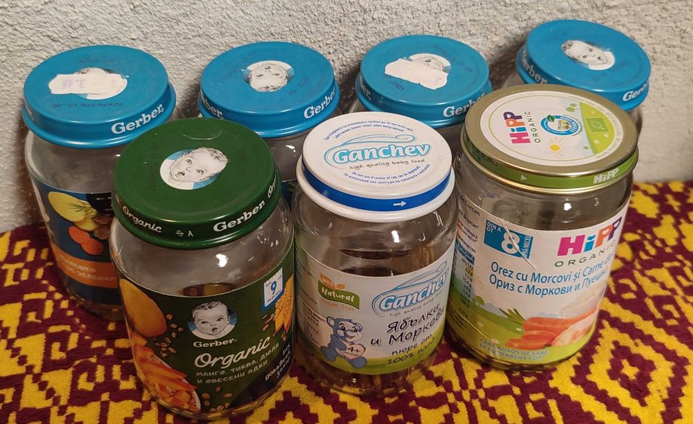 Бурканчета от бебешки пюрета