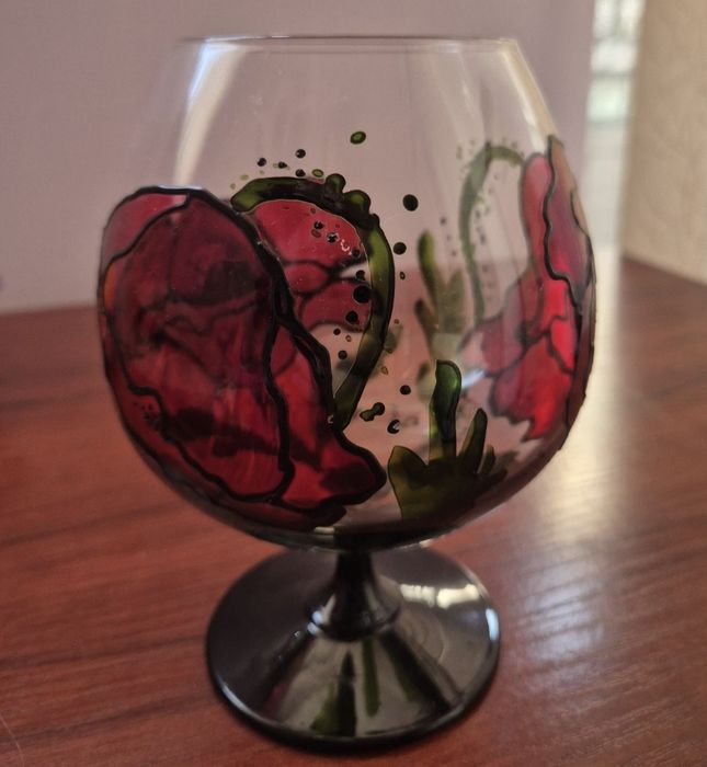 Ръчно нарисуван свещник чака Лале и  Снежко