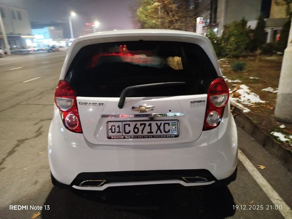 Спарк 2017и́  4500 $