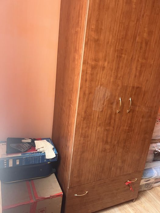 Срочно продается шифоньер