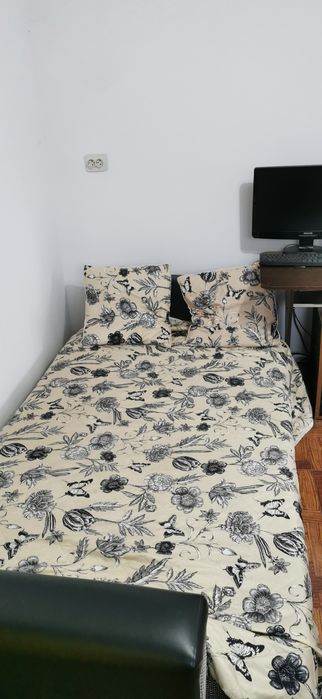 Apartament doua camere curte plus terasa - de închiriat