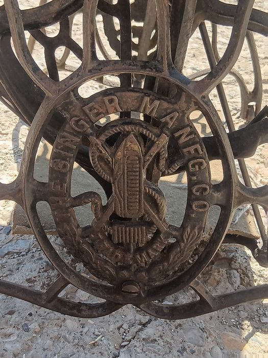 Singer mașină de cusut