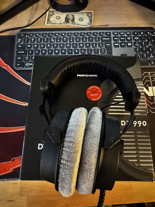 Casti Beyerdynamic DT-990 Pro