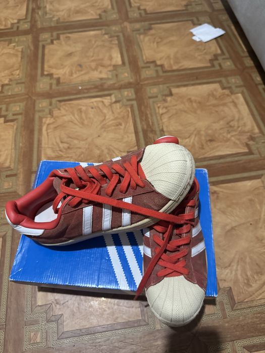 Продам кроссовки Adidas