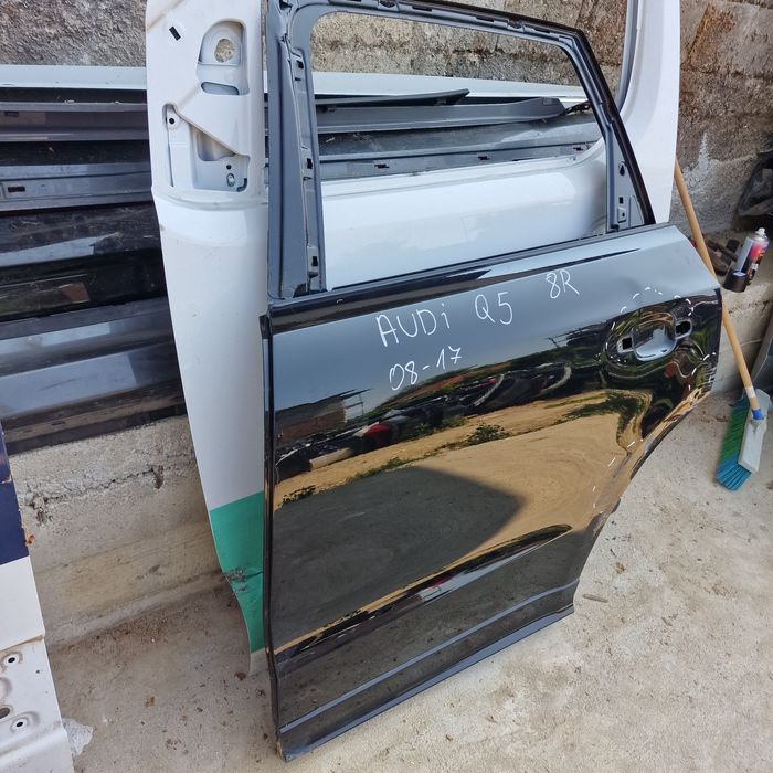 Audi Q5 8R задна лява врата 08-17