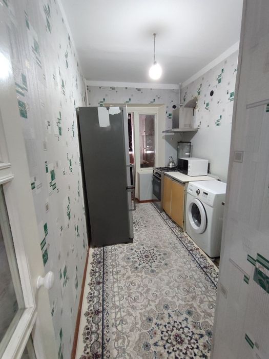 Срочно продаётся квартира Мирабадский р-н Куйлюк массив 4 2/1/4Кирпич