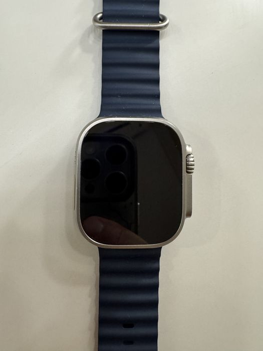 Apple watch ultra 2 - 49 mm Titanium