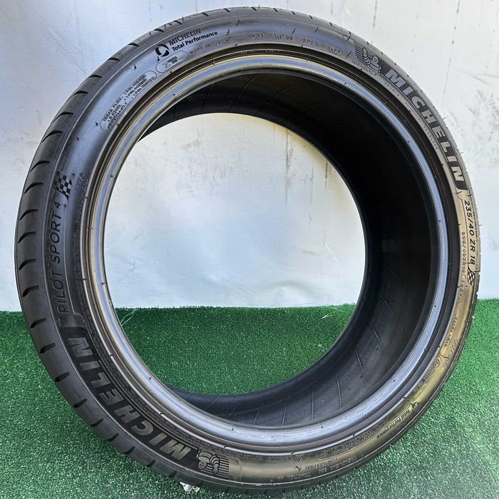 1бр 235/40r18 MICHELIN PILOT SPORT 4 лятна