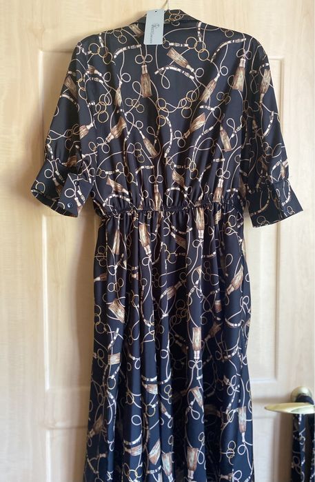 Продается новое платье