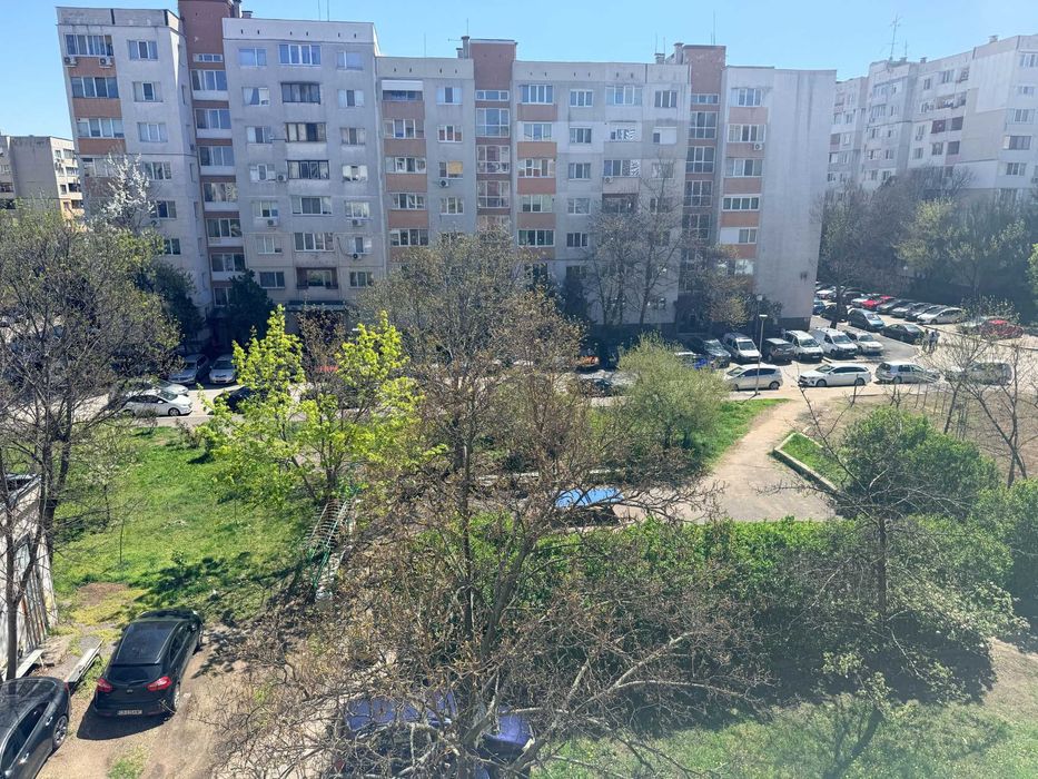 Двустаен апартамент под наем в Дружба 2 София