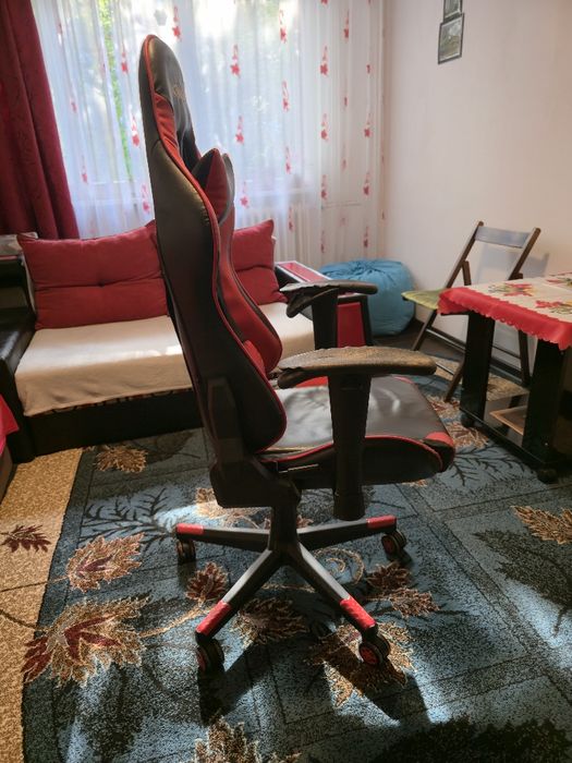 Scaun gaming kring