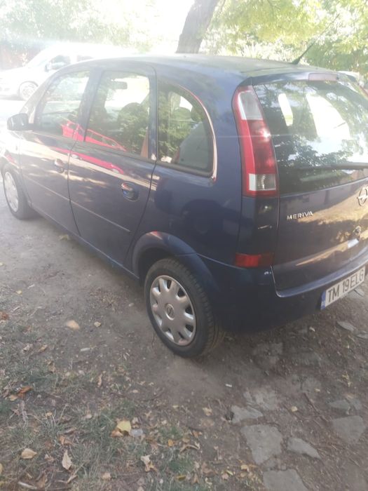 Vând Opel Meriva an fabricație 2007 benzină 1.6
