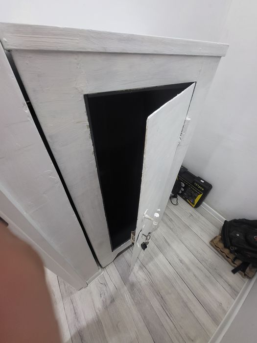 Продам сейф советский