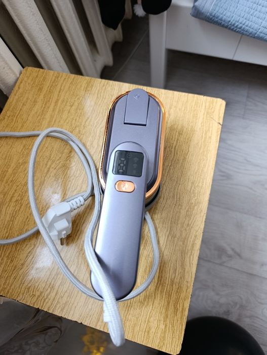 Продам ручной отпариватель