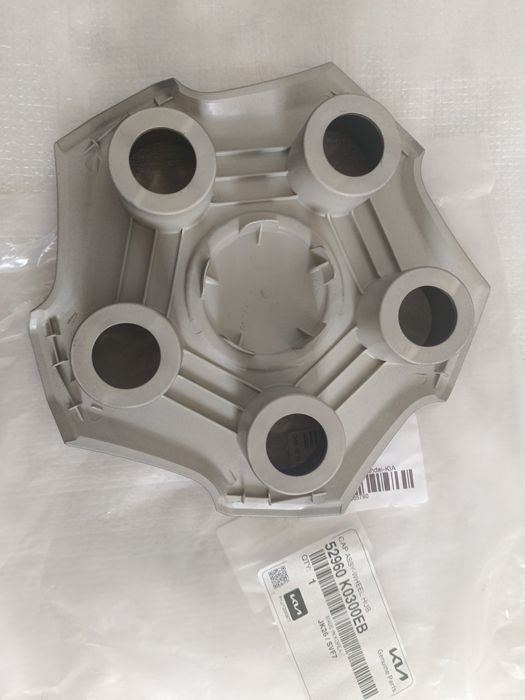 Колпачок ступицы Kia Soul III