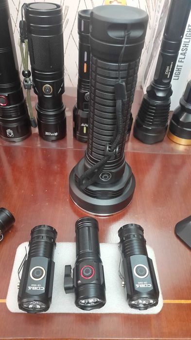 Lanterne , proiectoare puternice zoom acumulator raza 100-900metri