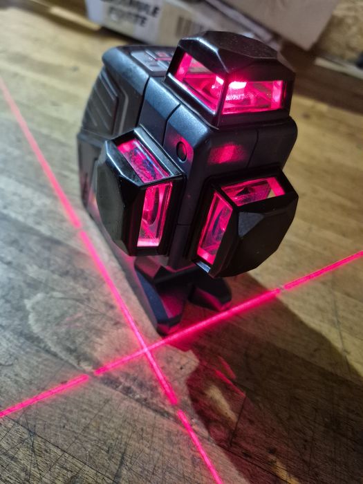 Nivela laser BOSCH GLL 3-80 P