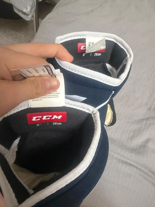 Продам перчаткам для хоккей