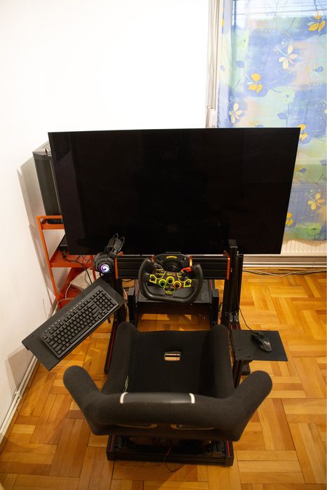 Simulator sim racing complet - SIMUCUBE