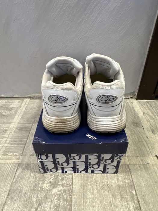 Christian Dior B30