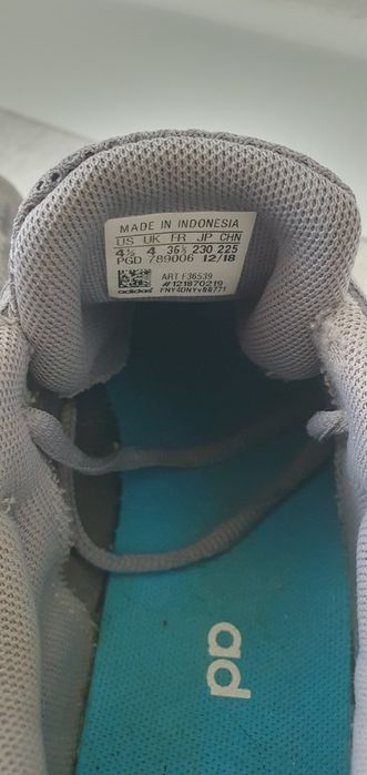 Adidasi Adidas  marimea 36.5