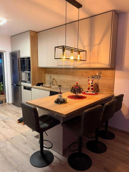 Ultimile 2 Case de vânzare Cartier Rezidențial