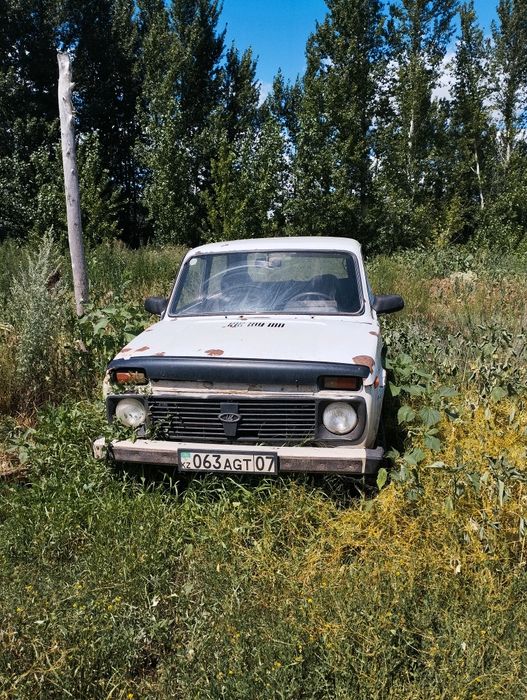 Продам ниву на ходу