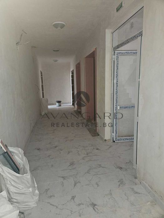 Продава се Тристаен апартамент в Пловдив, Тракия - 99 кв.м за 1433 €/кв.м - Снимка #2