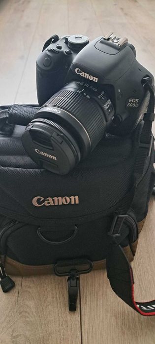 Фотоапарат CANON EOS 600D