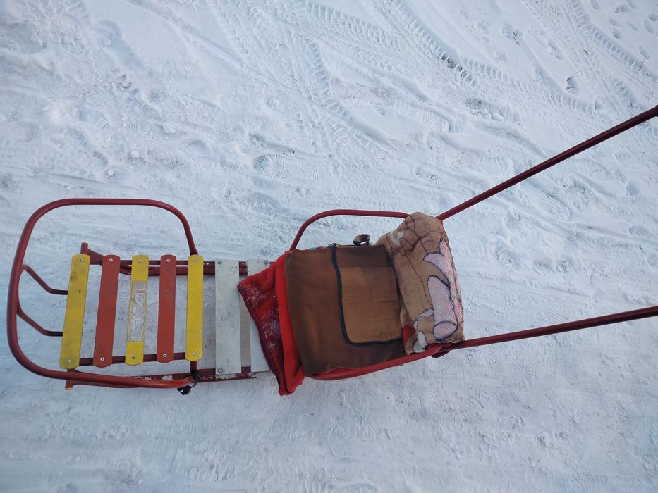 Продам санки  в очень хорошем состоянии