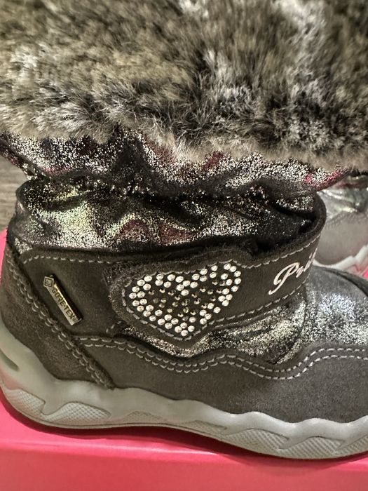 Сапоги для девочки бренда Primigi