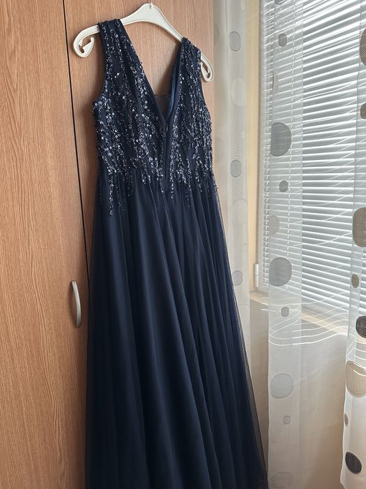 Продавам Бална рокля