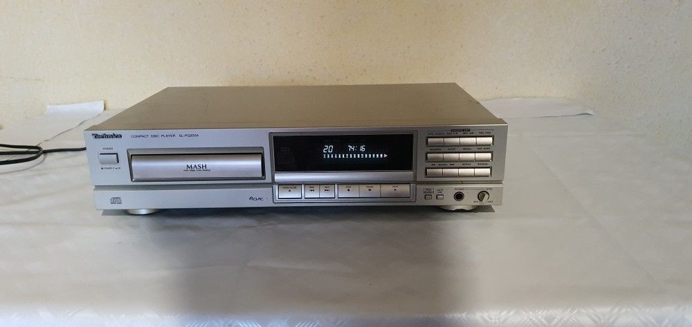 [rezervat] Technics SL-PG200A. Citire laser în câmp magnetic.