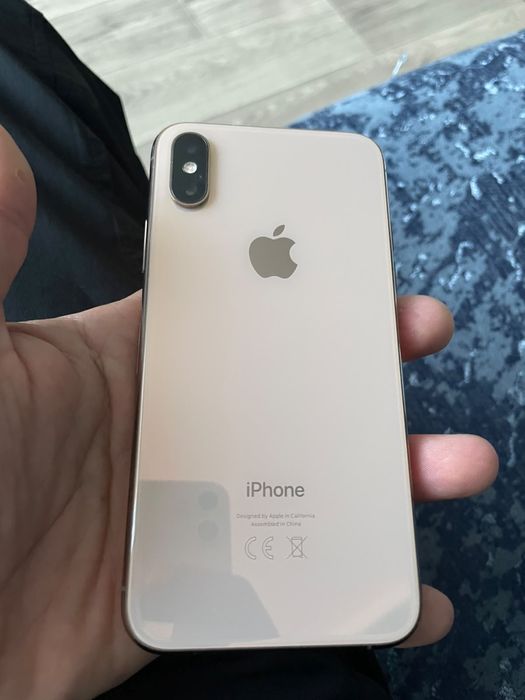 Продам айфон XS айфон