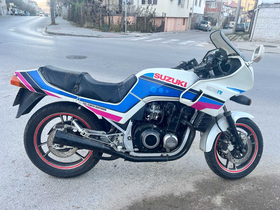 Мотоциклет  SUZUKI GSX 44O FW  Произведен в Япония