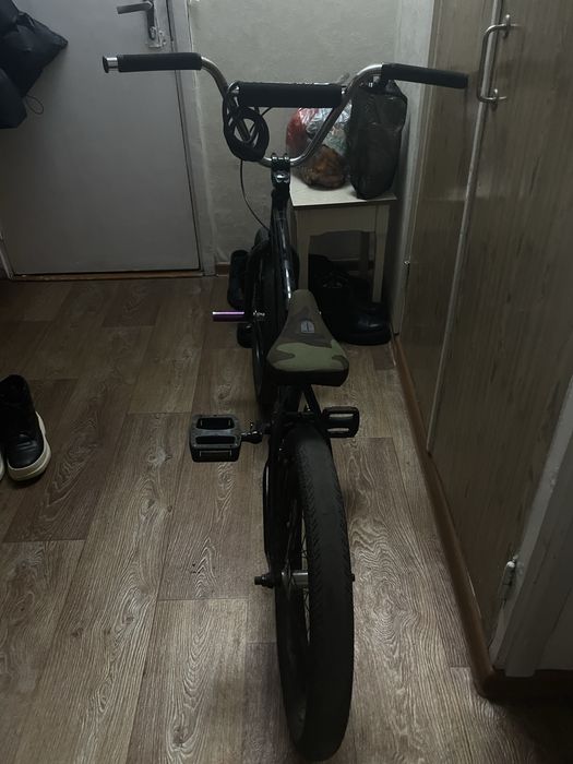 Трюковой велосипед BMX