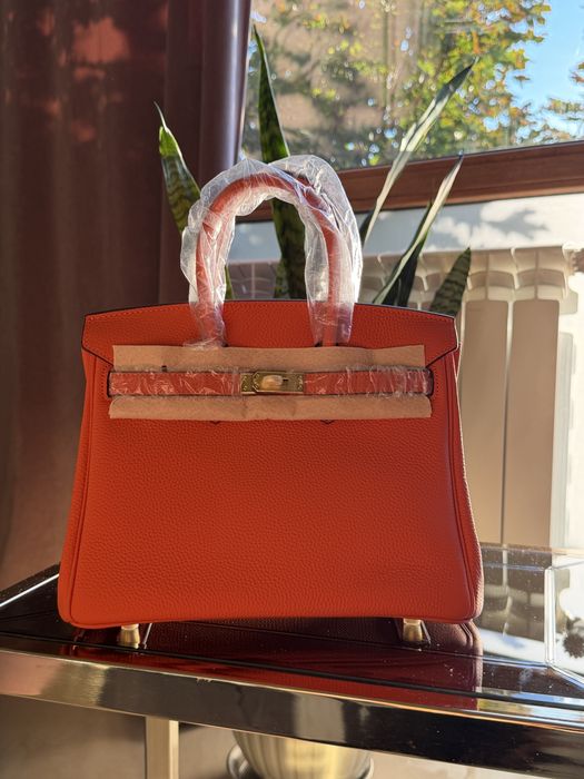 Geantă Hermès Birkin portocalie cu charm – nouă