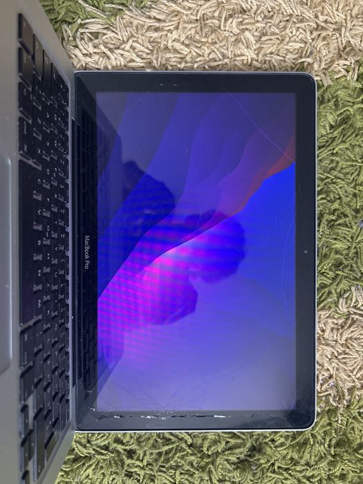 Macbook pro 2012 de 13 - inch perfect functional. Cititi atent descrierea!