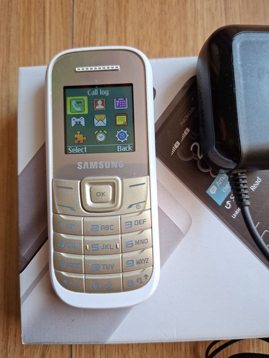 Top telefon Samsung,seniori.