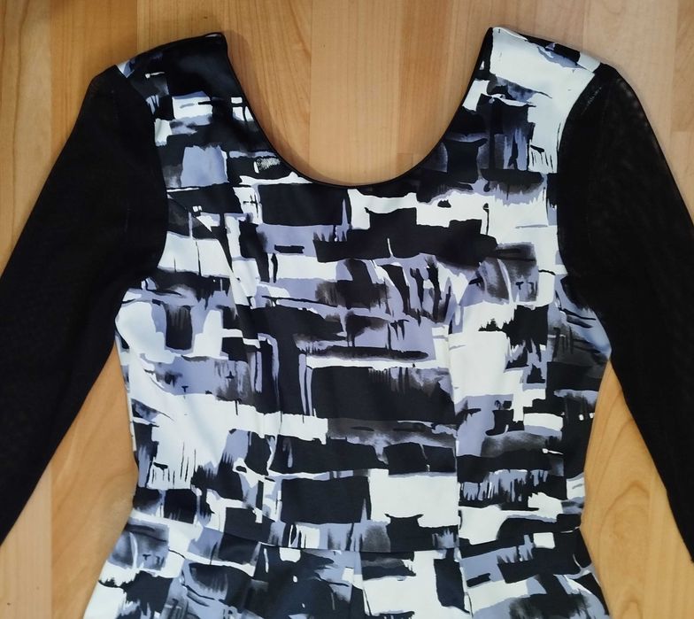 Платье черно белое, размер 46