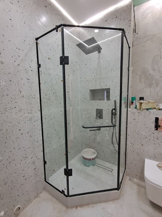 Душевые кабины на