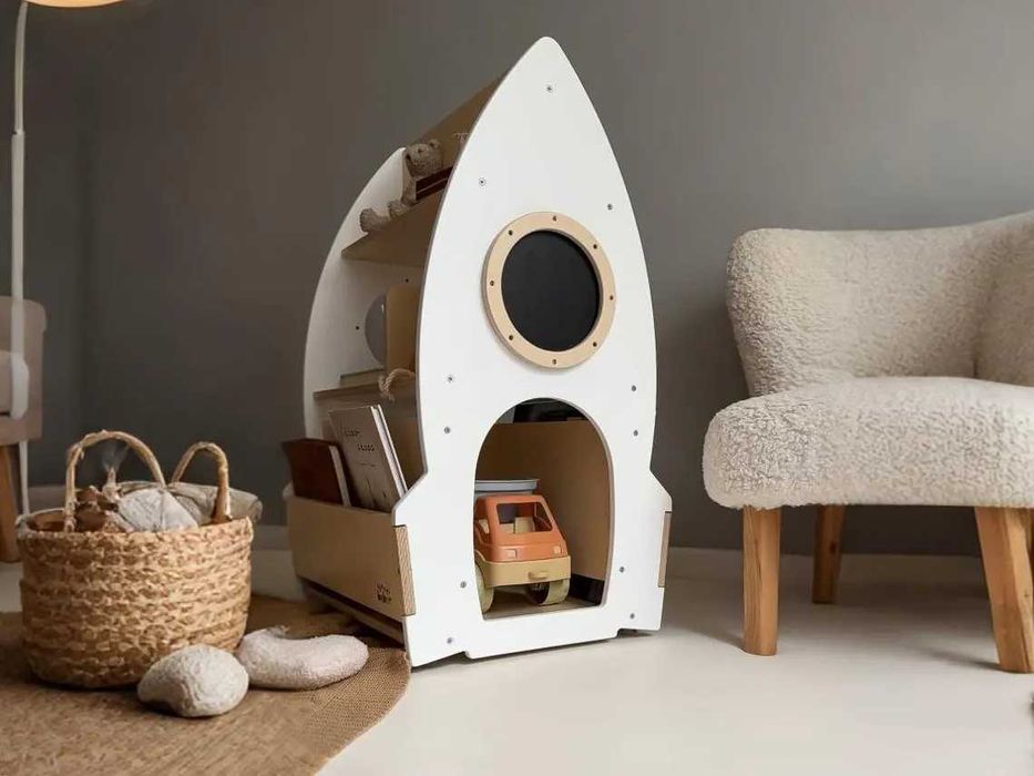 Детска дървена ракета с рафтчета