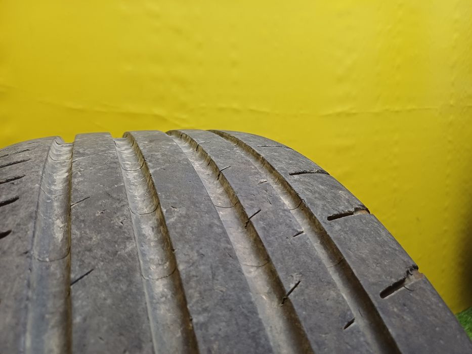 Шина 225/55 R16 Bridgestone.